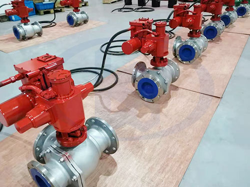 深海電液三通球閥調試中